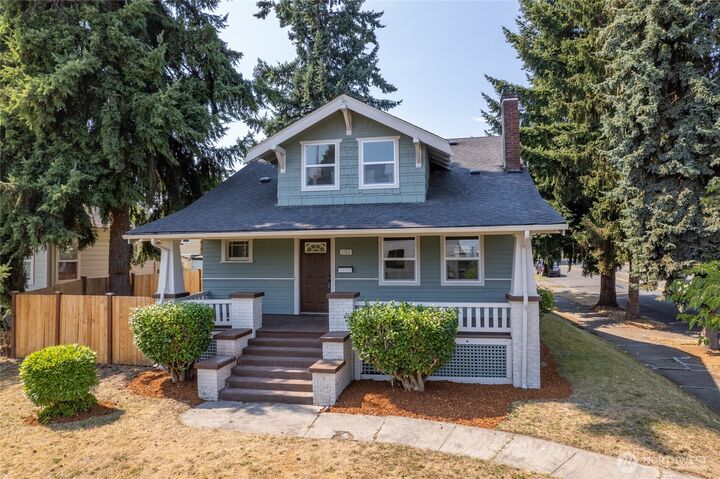 Property Photo: 1102 S Ainsworth WA 98405