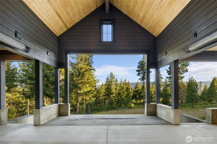 Property Photo: 660 Horizon Ridge Dr WA 98922