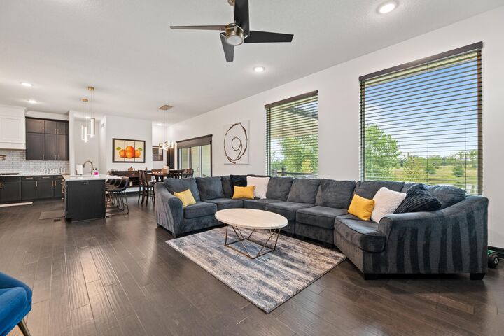 Property Photo: 5817 N Edwards Ct KS 67204