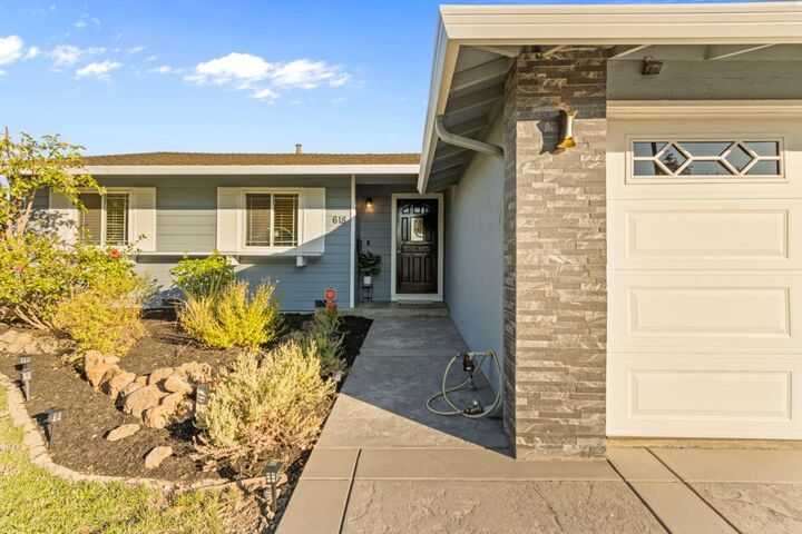 Property Photo:  618 Azule Avenue  CA 95123 