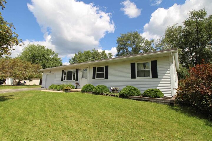 1325 North Page Street  Stoughton WI 53589 photo