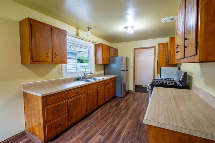 Property Photo:  1010 Andrews Drive  WI 53590 