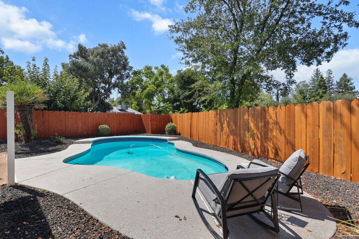 Property Photo: 1857 Cirrus Street CA 96002