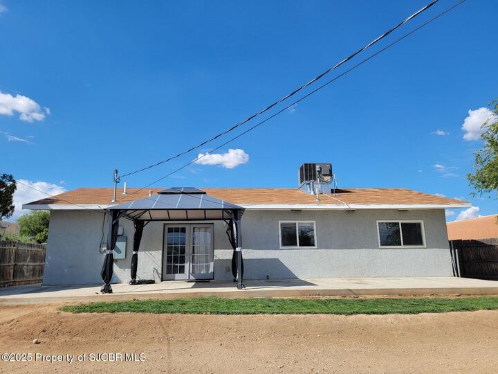 Property Photo:  2609 E 24th Street  NM 87401 