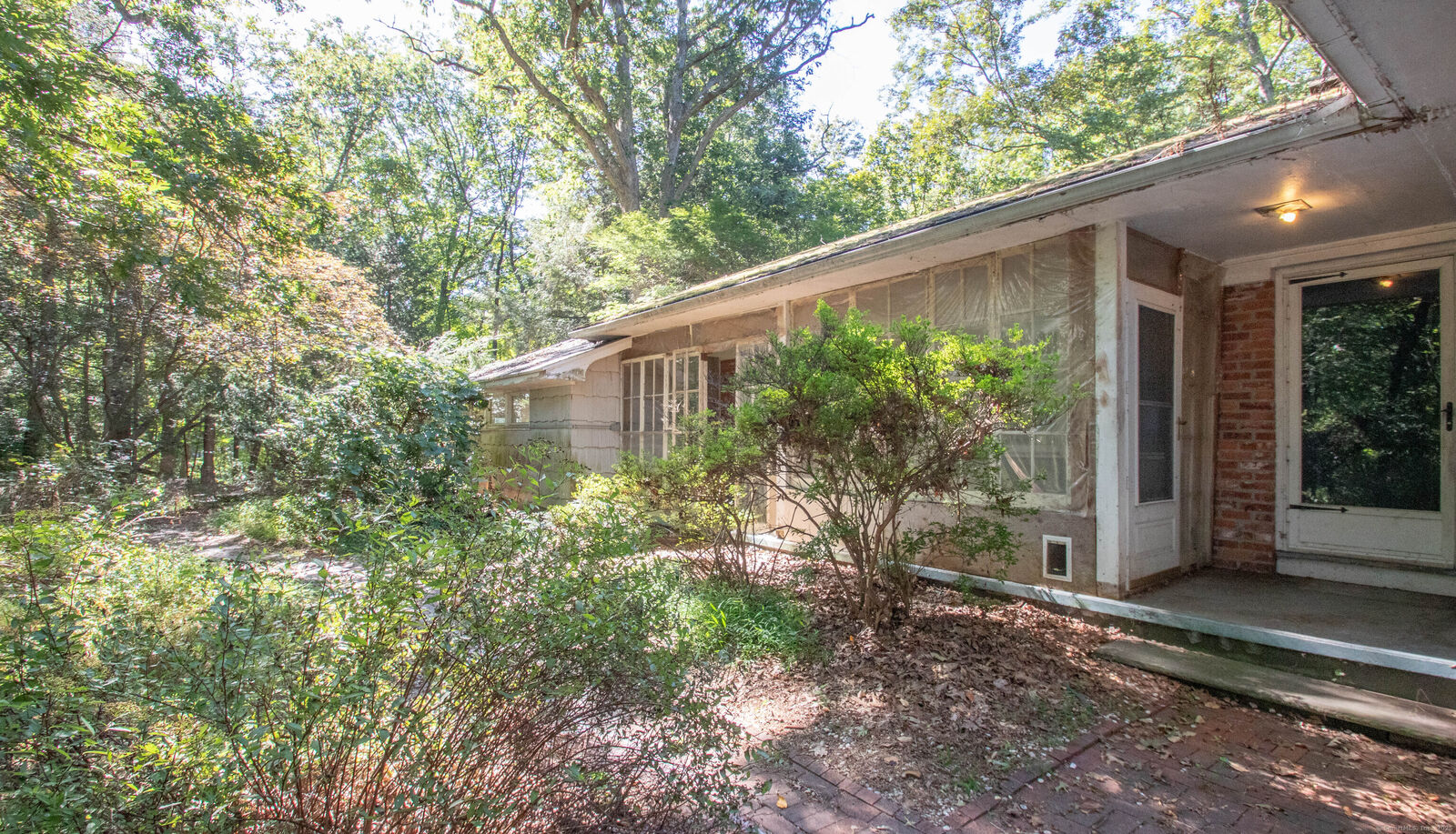 Property Photo:  140 Mile Common Road  CT 06612