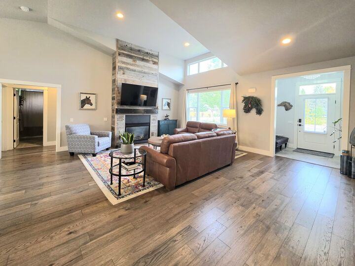 Property Photo:  941 Eastridge Dr  ID 83333 