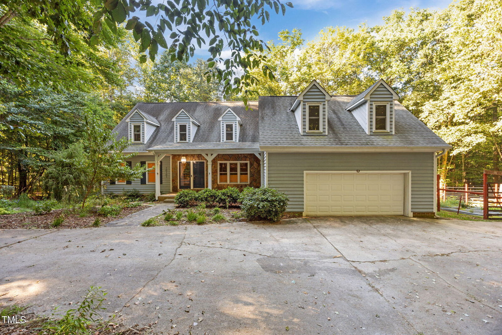 Property Photo:  10101 Daviton Court  NC 27615 