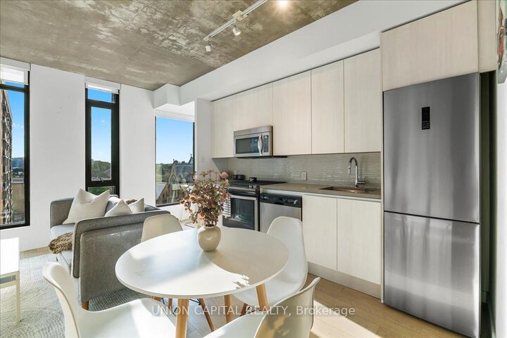 Property Photo: 111 Bathurst Street 505 ON M5V 0M9