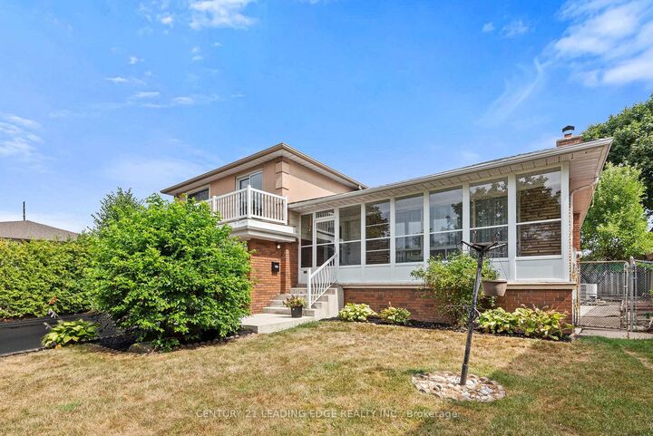 Photo de la propriété: 3651 Broomhill Crescent ON L4Y 3N5