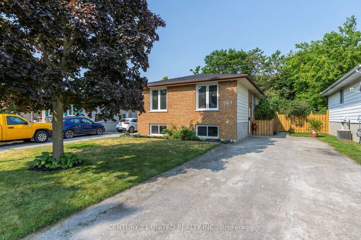 Photo de la propriété: 561 Barnes Crescent ON K9J 7Z2