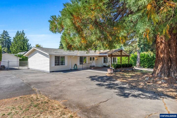 Property Photo:  12435 SW 121st Av  OR 97223 