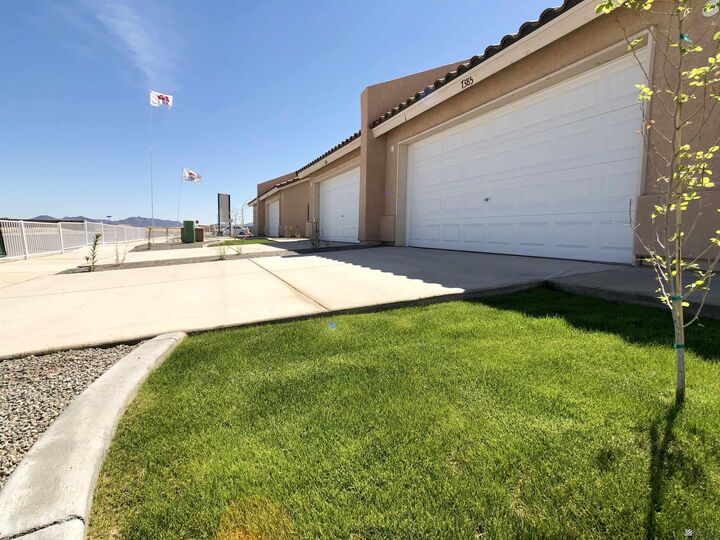 Property Photo: 7176 E 38 Ln AZ 85365
