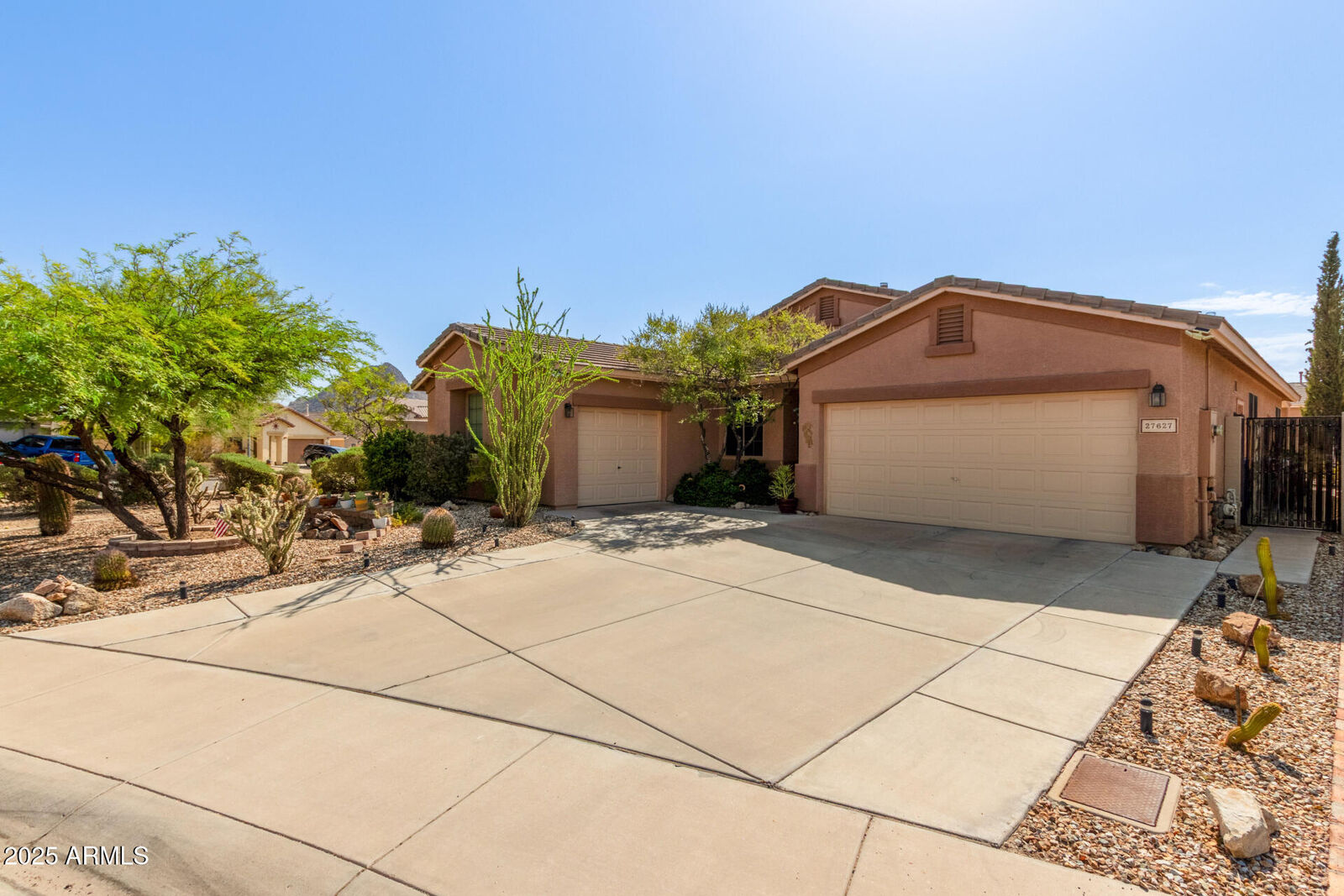 Property Photo:  27627 N 65th Drive  AZ 85083 