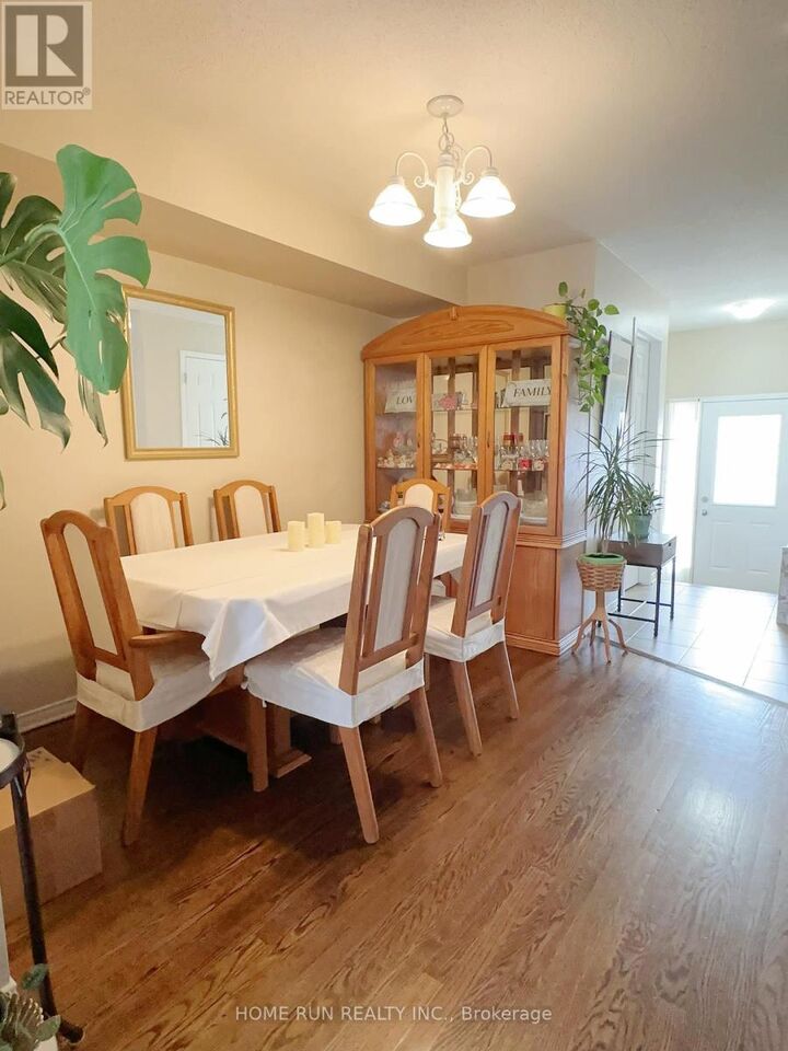 Property Photo: 83 Chesapeake Crescent ON K2J 0L5