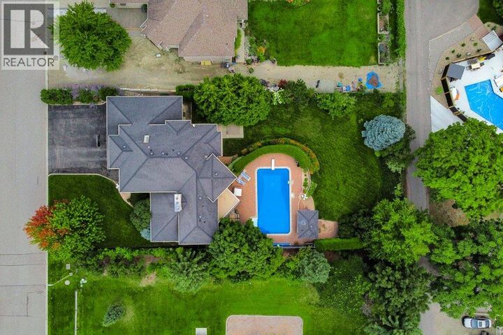 Property Photo: 1061 Avondale Place BC V1Z 3J9