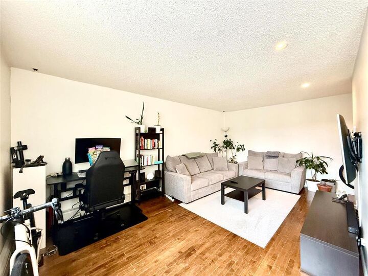 Property Photo: 1710 Taylor Avenue MB R3N 0N9