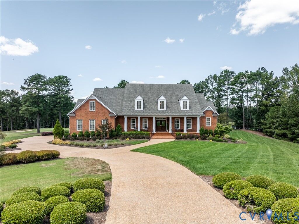 Property Photo:  816 Founders Grant Place  VA 23113 
