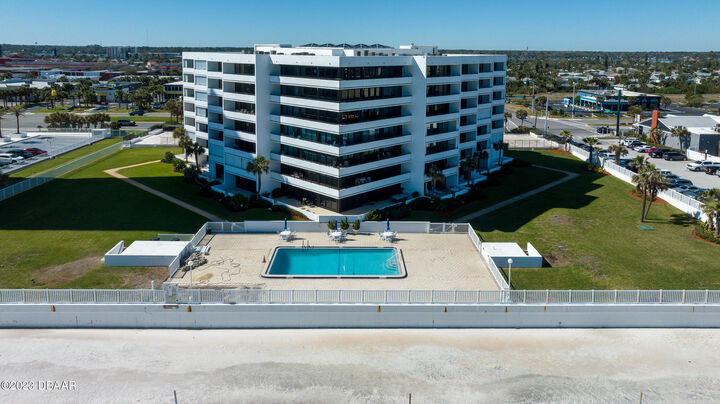 Property Photo: 901 S Atlantic Avenue Ph2 FL 32176