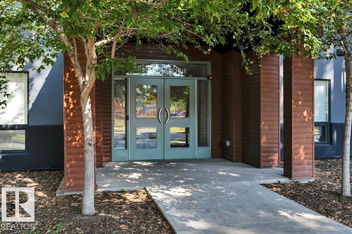 Property Photo: 10006 83 Avenue NW 201 AB T6E 2C2