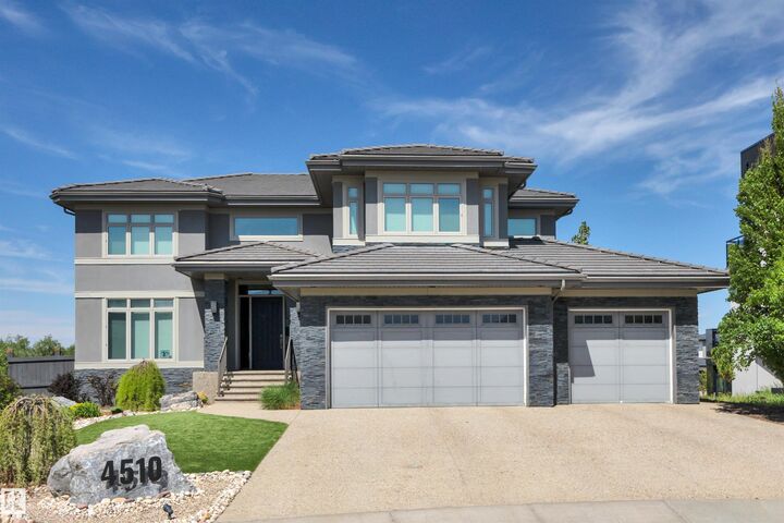 4510 Wingfield Bay NW  Edmonton AB T6W 2E1 photo