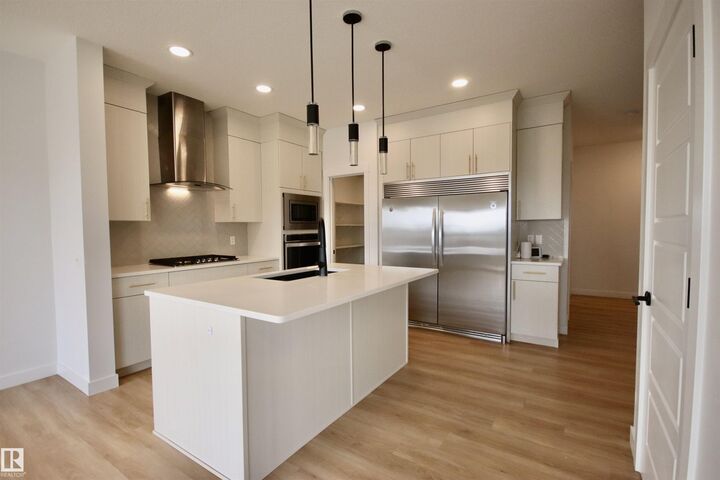 Property Photo: 9981 205A Street NW AB T5T 7N4