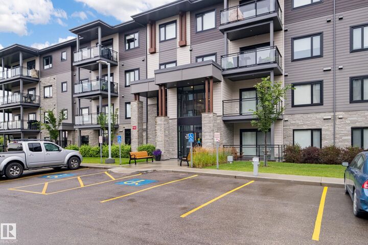 Property Photo: 524 Griesbach Parade Parade NW 420 AB T5E 6X2