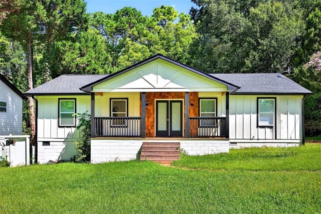 Property Photo: 1705 Beechwood Boulevard SW GA 30311