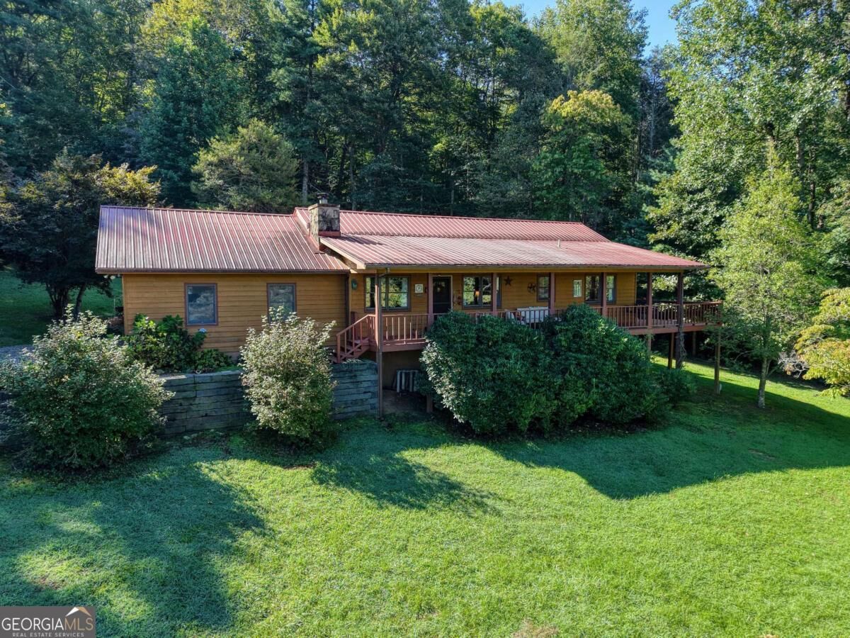 Property Photo: 652 Pleasant Valley Lane GA 30512