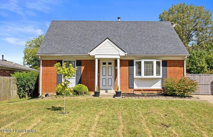 Property Photo:  9703 Scarborough Ave  KY 40272 