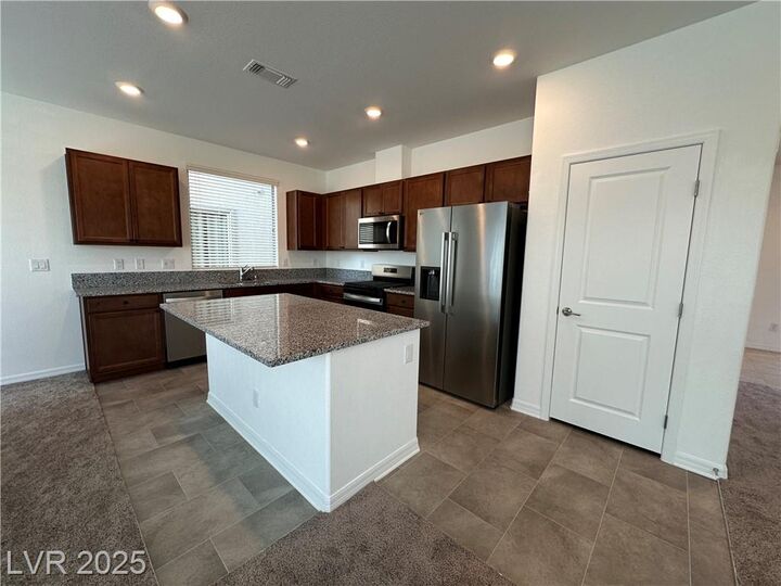 Property Photo: 5806 Aurora Gale Court NV 89141