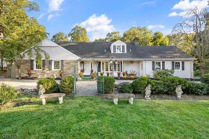 Property Photo: 414 Roberts Ln NJ 07076