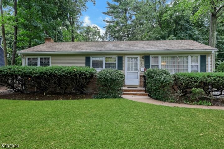 382 S Pleasant Ave  Ridgewood Village NJ 07450 photo