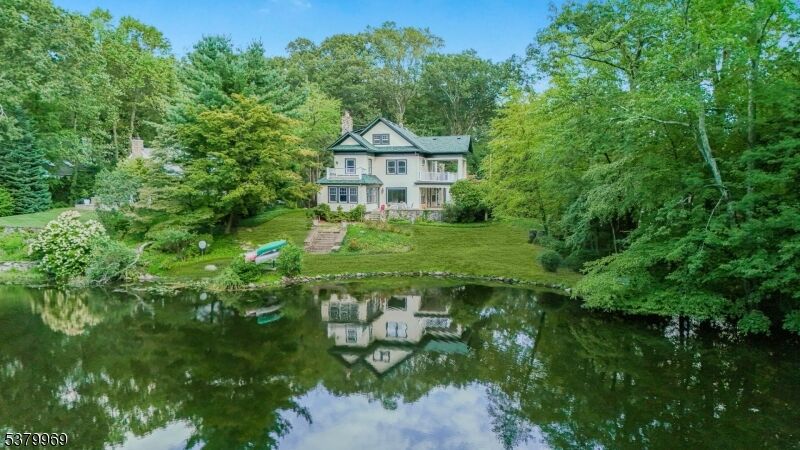Property Photo:  12 Overlook Road  NJ 07046 