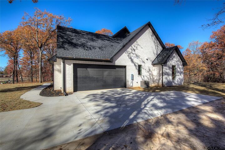 Property Photo: 543 Private Road 6305 TX 75773