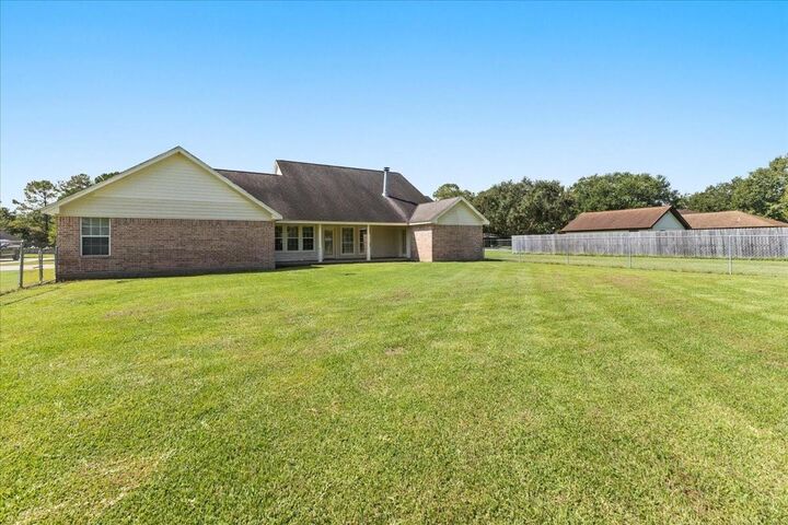 Property Photo:  544 Meadow Lane  TX 77665 