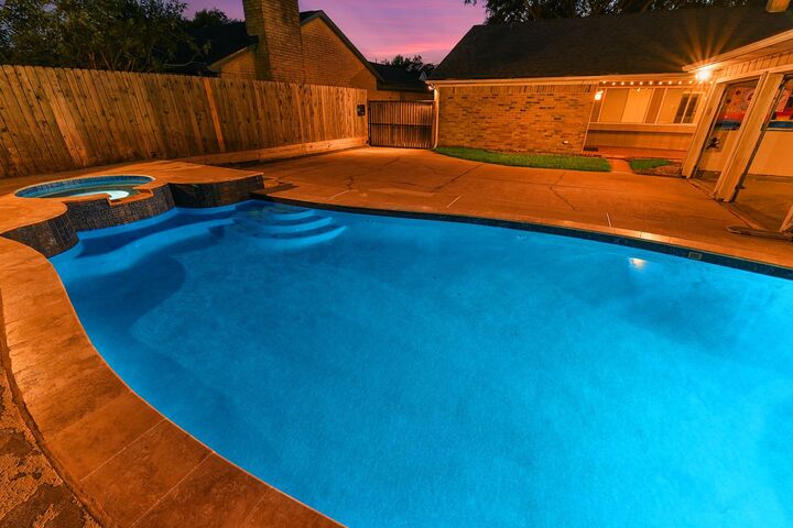 Property Photo:  215 Gentilly Drive  TX 77450 