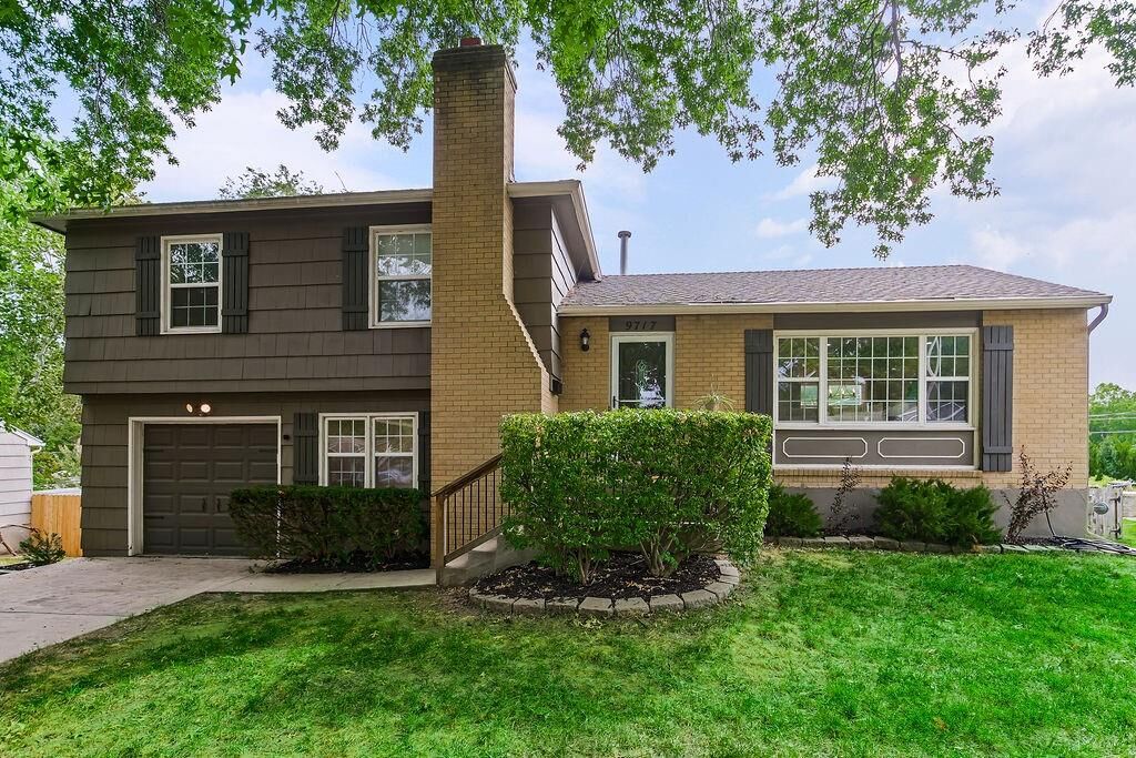 Property Photo:  9717 Eby Street  KS 66212 