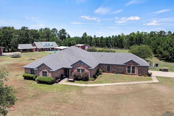 Property Photo: 179 North Fork Cove TX 75662