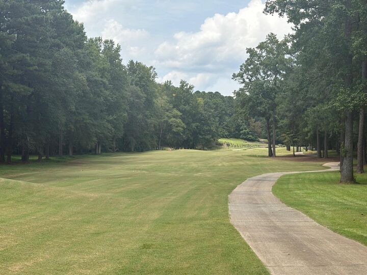 Property Photo: 1871 Club Drive GA 30642