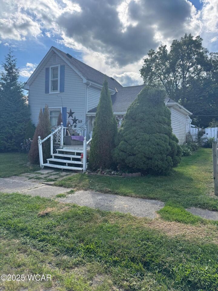 Property Photo:  325 Kuert Avenue  OH 43326 