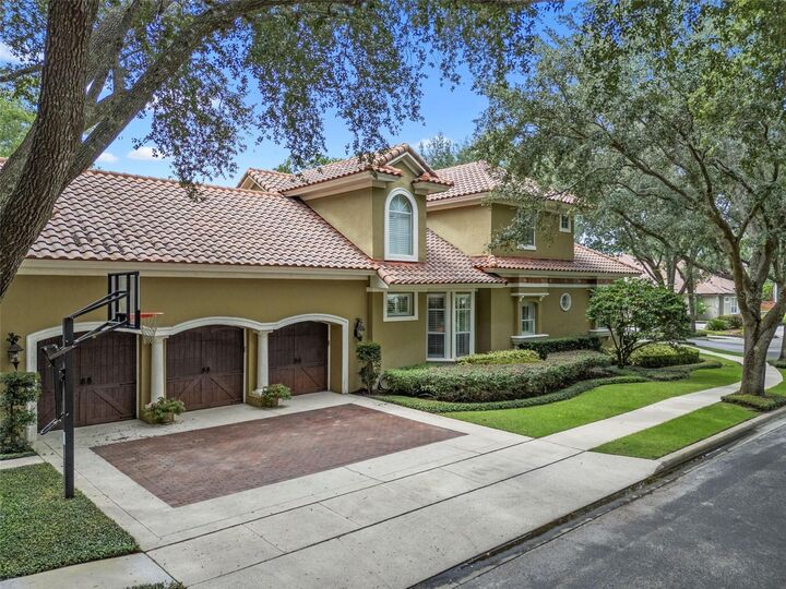 Property Photo: 104 E Lake Colony Drive FL 32751