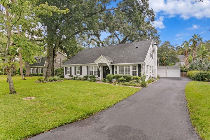 Property Photo: 1206 S Suffolk Drive FL 33629