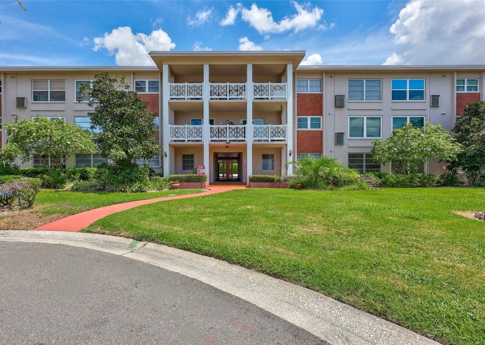 Property Photo: 3125 36th Street N 208 FL 33713
