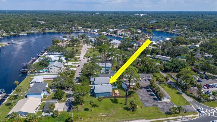 Property Photo:  5352 Cotee River Drive  FL 34652