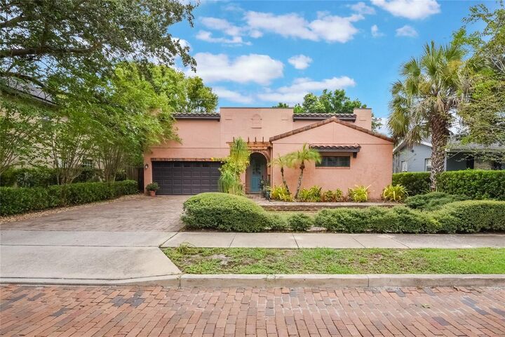 Property Photo: 1015 Bungalow Avenue FL 32789