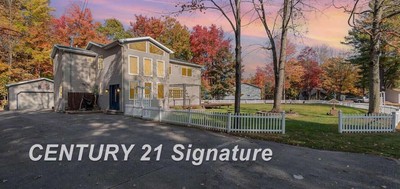 Property Photo: 7451 N Narragannett Drive MI 48628