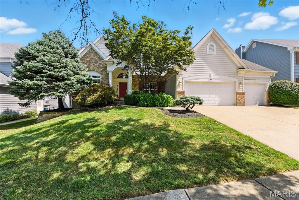 Property Photo: 548 Eagle Manor Lane MO 63017
