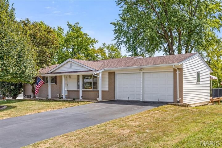 Property Photo: 12818 Willowyck Drive MO 63146