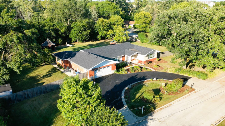 1010 Crabtree Lane  Des Plaines IL 60016 photo