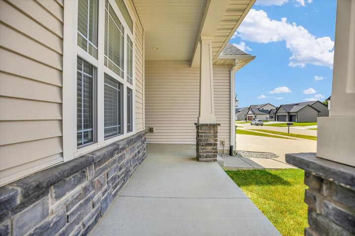 Property Photo:  1710 Littlefield Lane  IL 61853 